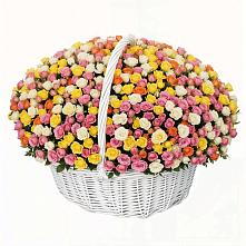 Премиум корзина Кустовых Роз в Ахтырском Премиум букет из: Розы в Ахтырском