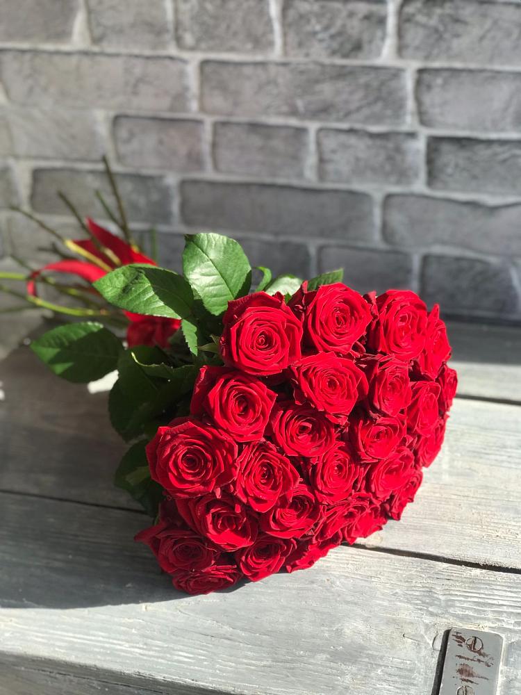 Букет Красные розы Фридом в Ахтырском