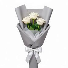 Букет 3 белые розы в Ахтырском Букет 3 белые розы в Ахтырском