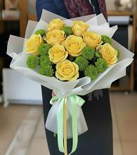 Букет сочно-зеленый в Ахтырском Букет цветов из:  Хризантемы и Розы в Ахтырском