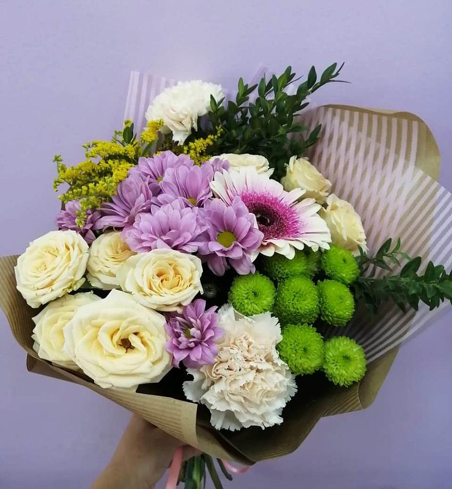 Букет цветов из: Хризантемы, Розы, Гвоздики и Герберы в Ахтырском