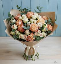Букет цветов из:  Альстромерии и Розы в Ахтырском